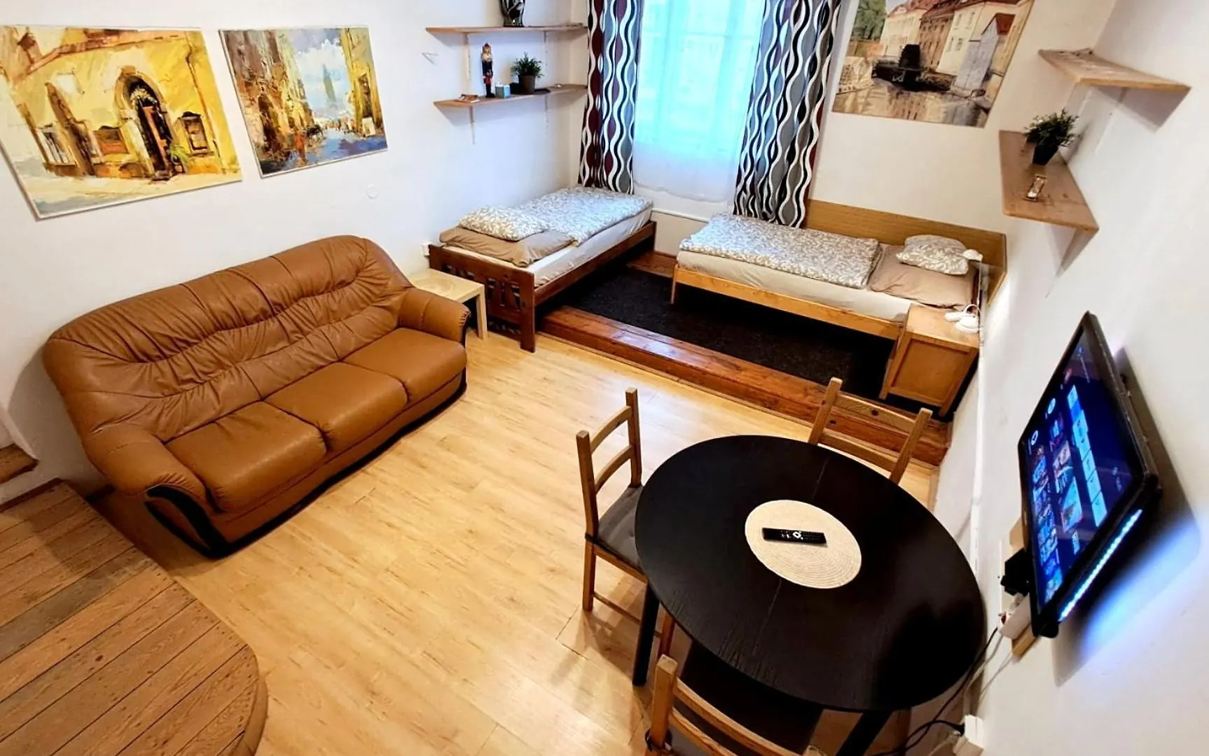 Homestay Old Town & Parking Assistance Apartment Prague Czech Republic