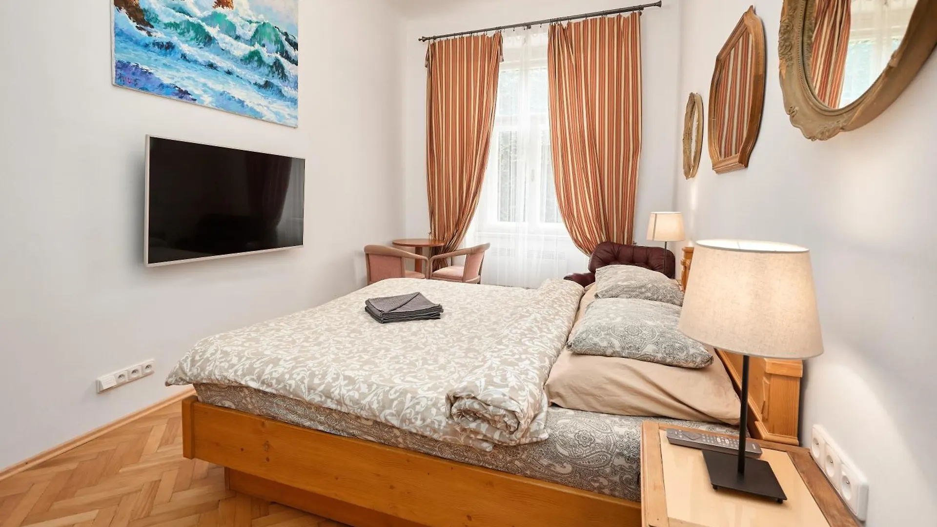 Old Town & Parking Assistance Apartman Prága 0*,
